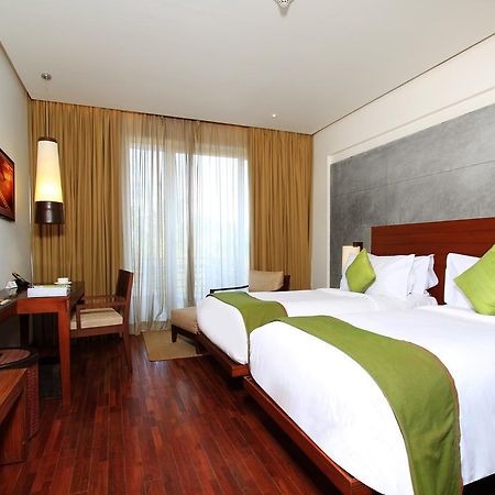 Holiday Inn & Suites Bengaluru Whitefield Buitenkant foto