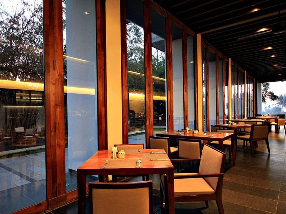 Holiday Inn & Suites Bengaluru Whitefield Buitenkant foto