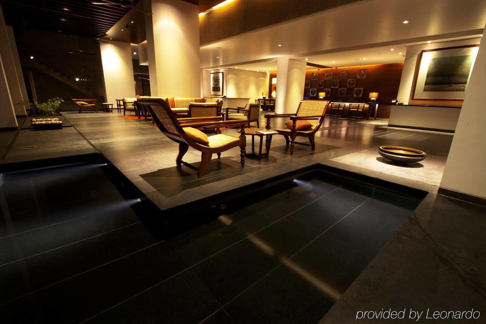 Holiday Inn & Suites Bengaluru Whitefield Buitenkant foto